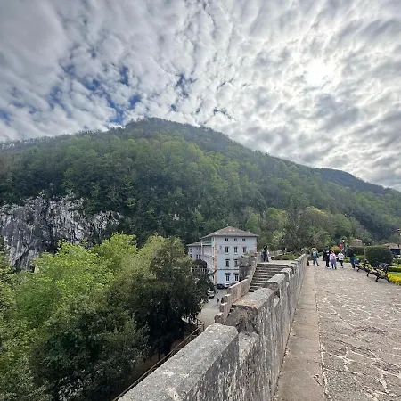 Casa Duenas! Cerca De Arriondas! Дом отдыха *